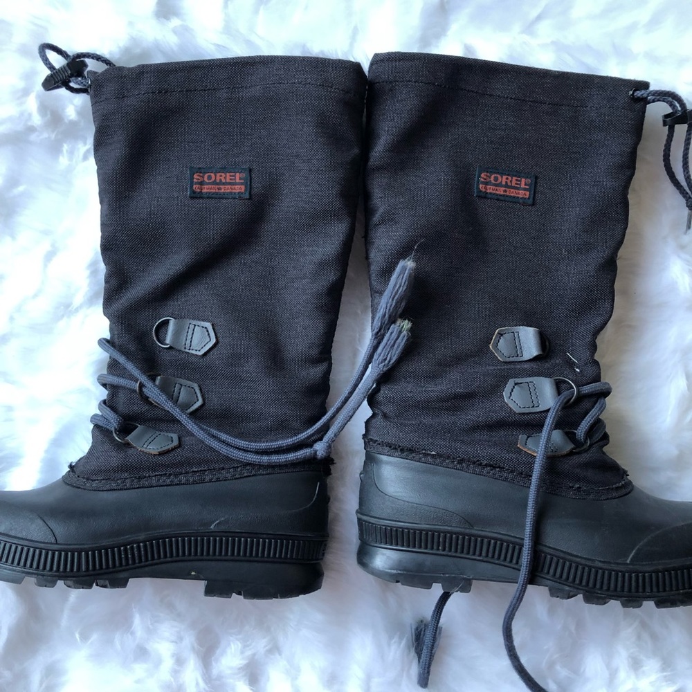 Sorel boots with felt lining